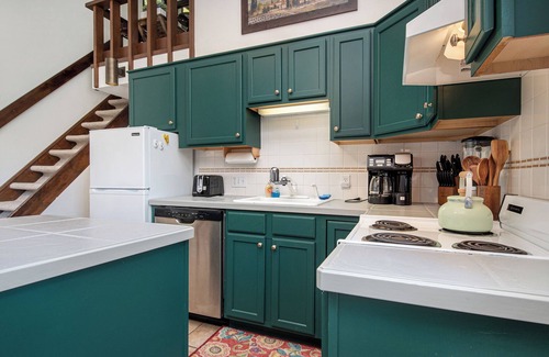 Gaylord Casa | Charming 3-bedroom Lakefront Home - Tons of Amenities like Firepits and WiFi