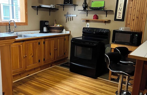 North Buffalo Casa | Charming 3-bedroom lower unit home in Buffalo