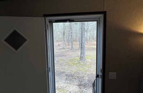 Bastrop Casa | Charming 3-bedroom mobile home in a peaceful country setting.