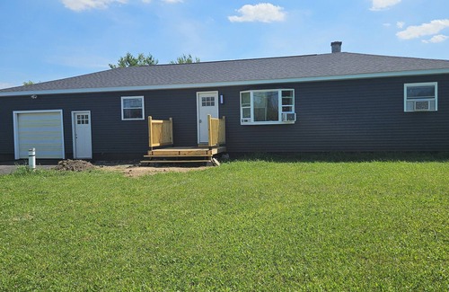 Westmoreland Casa | Charming 3-bedroom ranch house in enchanting Westmoreland .