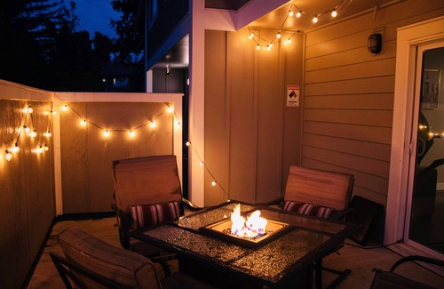 Pocket Casa | Charming 3-bedroom townhome with fitness room, Fast WiFi in Sacramento