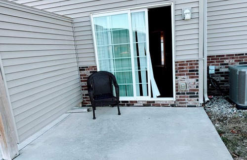 Grimes Casa | Charming 3-bedroom townhome in Grimes with WiFi and AC