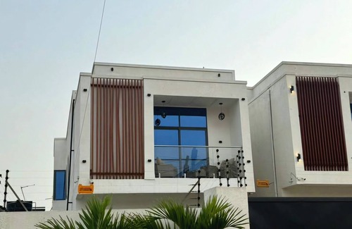 Accra Casa | Charming 3-Bedroom Townhouse In East Legon.