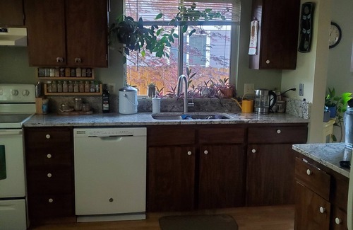 Southeast Boise Casa | Charming 3-bedroom townhome with AC, WiFi in enjoyable Boise