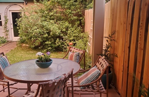 Southeast Boise Casa | Charming 3-bedroom townhome with AC, WiFi in enjoyable Boise