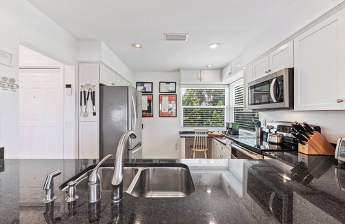 Boca Grande Casa | Charming 3-Bedroom Single Family Home with Pool in Boca Grande-Beach Access!