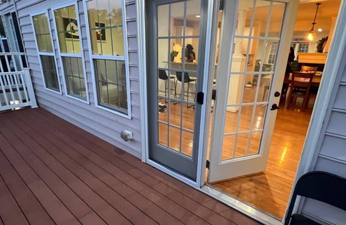 Burtonsville Casa | Charming 3-bedroom townhome in Burtonsville with a great view
