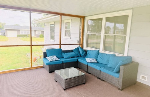 Cedar Rapids - Iowa City Casa | Charming 3-bedroom house in pleasant Cedar Rapids