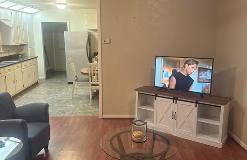 Fort Sumner Casa | Charming 3-bedroom house with AC and WiFi in quaint Fort Sumner