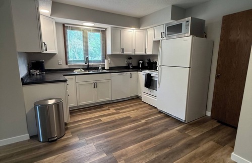 Grand Island Apartamento | Charming 3-bedroom apartment in marvelous Grand Island with AC