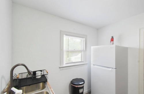 Grand Rapids Casa | Charming 3-bedroom house with WiFi and AC in Grand Rapids