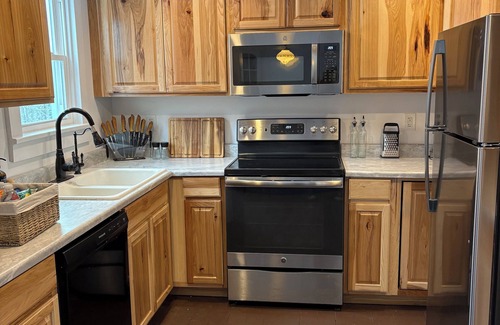 Haines Falls Casa | Charming 3-bedroom house in Haines Falls, near Kaaterskill Falls and campground!