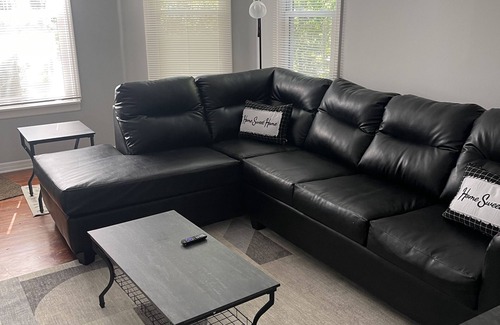 Brentwood Casa | Charming 3-bedroom house in Jacksonville with WiFi and AC