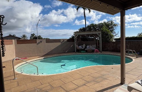 Kona Palisades Casa | Charming 3-bedroom house with pool, ocean view, minutes from the Kona Airport.