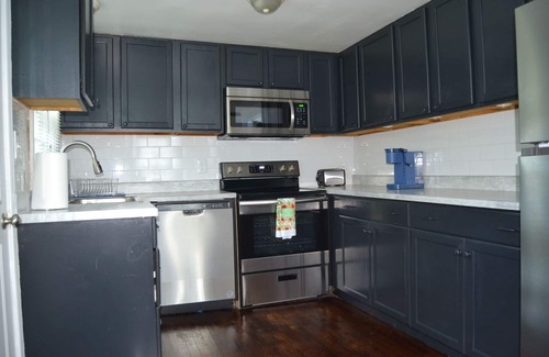 Como Casa | Charming 3-bedroom house with WiFi and AC in lovely Lake Geneva