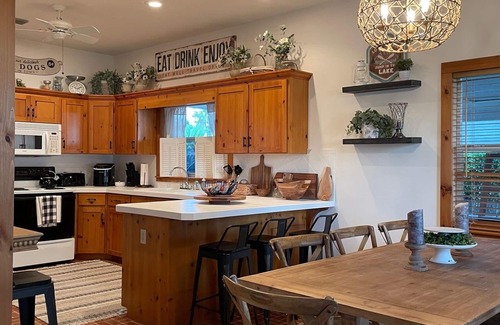 Lake Placid Cabaña | Charming 3-Bedroom Lakeside Cottage w/Beach & Dock