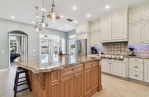 Stagecoach Village Casa | Charming 3-bedroom Centrally Located Luxury Home in Land o Lakes