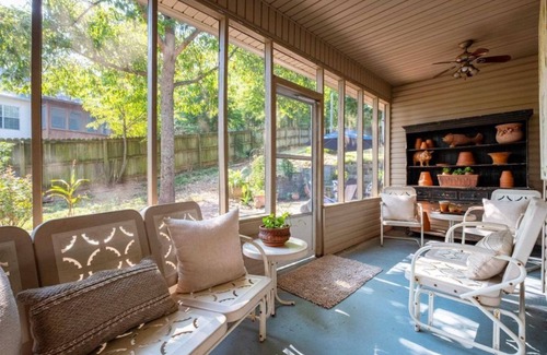 River Mountain Casa | Charming 3-bedroom house in lovely Little Rock, Arkansas