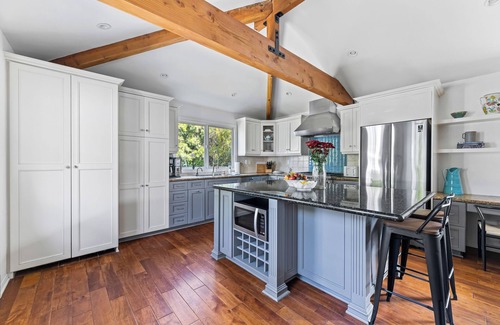 Pacific Palisades Casa | Charming 3-Bedroom Pet-Friendly Pacific Palisades Home