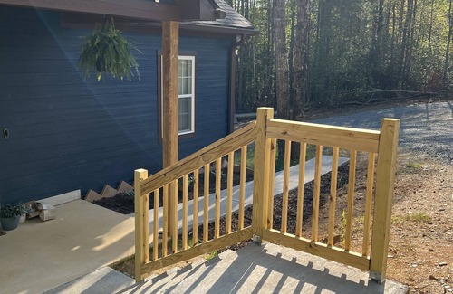 Mills River Casa | Charming 3-Bedroom Home in Excellent Location!