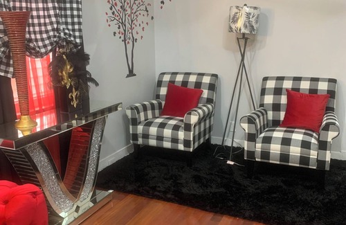 Central Carrollton Association Casa | Charming 3-bedroom house in wonderful New Orleans with AC, WiFi