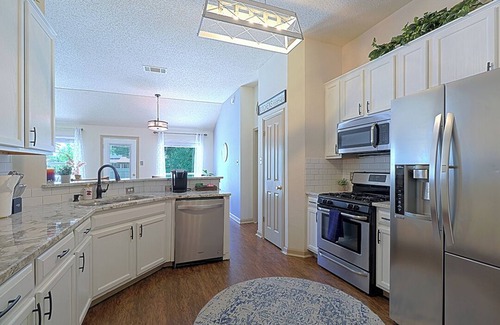 Pflugerville Casa | Charming 3 bedrooms with Private Pool in wonderful Pflugerville