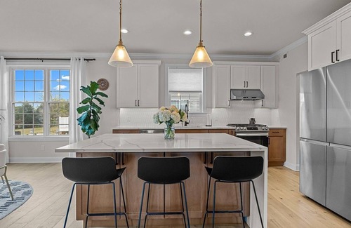 Northeast Philadelphia Casa | Charming 3-bedroom house in the heart of a vibrant community nearby attractions.
