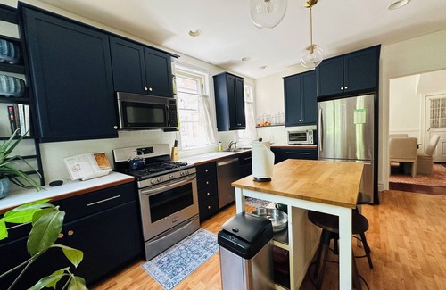 Northwest Philadelphia Casa | Charming 3-bedroom Retreat in Historic Germantown