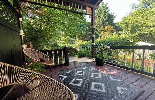 Northwest Philadelphia Casa | Charming 3-bedroom Retreat in Historic Germantown