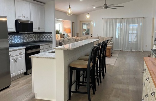 Punta Gorda Casa | Charming 3-bedroom house in delightful Punta Gorda with AC