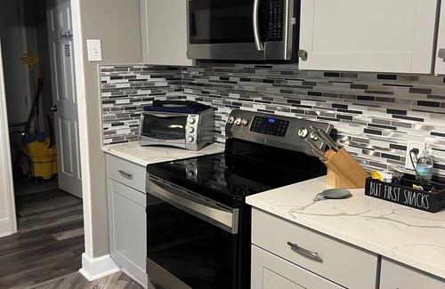 San Antonio Casa | Charming 3-bedroom house with AC, WiFi in pleasant San Antonio