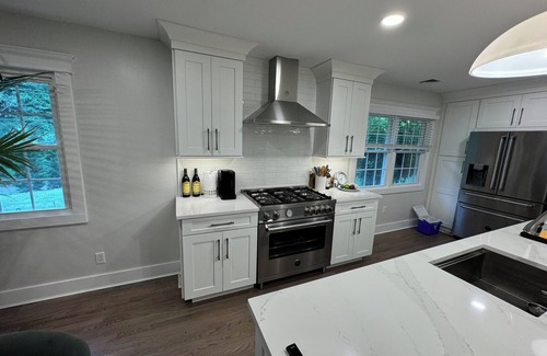 Stony Brook Casa | Charming 3-bedroom house with WiFi and AC in beautiful Stony Brook
