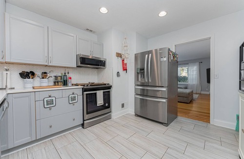 Westerville Casa | Charming 3-bedroom house with WiFi and AC in Pleasant Westerville