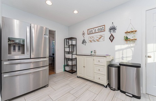 Westerville Casa | Charming 3-bedroom house with WiFi and AC in Pleasant Westerville