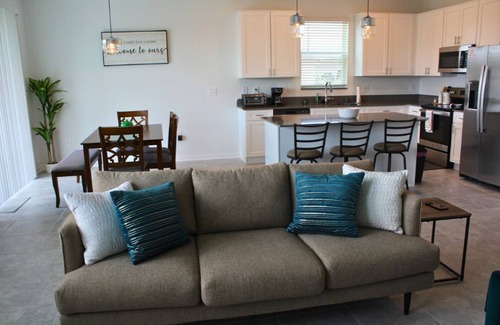 Winter Haven Casa | Charming 3-Bedroom House Near Legoland, Lake & Golf!