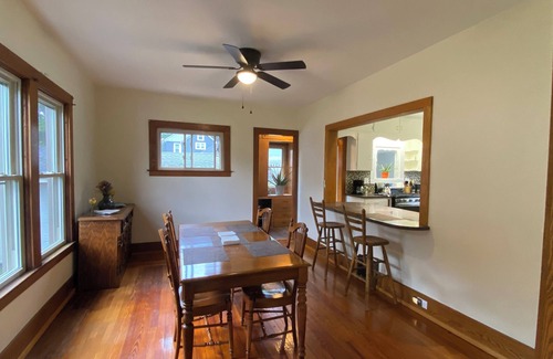 Warren Casa | Charming 3-Bedroom Vacation Retreat Near Historical Downtown & Nature Escapes