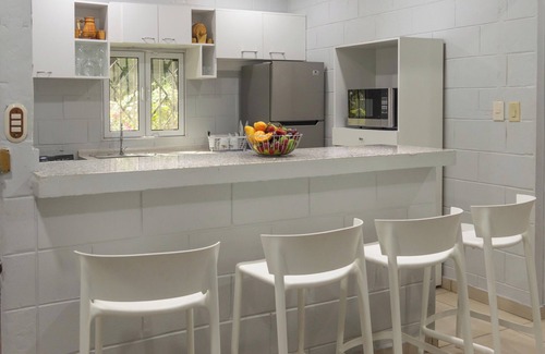 El Porvenir Otro | Charming 3-bedrooms house with AC, WiFi in La Libertad 15 Minutes from Airport