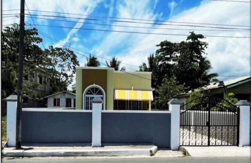 Port Maria Casa | Charming 3-bedrooms house in lovely Port Maria with AC, and WiFi and hot water