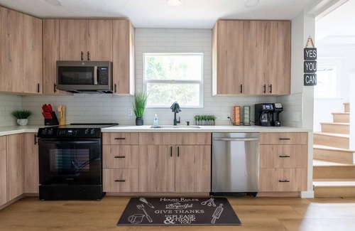 Tukwila Casa | Charming 3 BR/3 BA Tukwila home