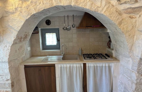 Locorotondo Villa | Trullo familiar de lujo (180 m2) con una gran piscina privada, jardín, barbacoa y horno de pizza.