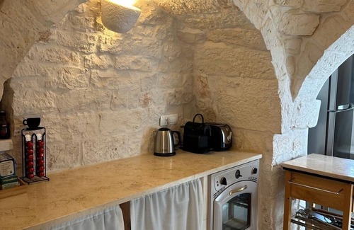 Locorotondo Villa | Trullo familiar de lujo (180 m2) con una gran piscina privada, jardín, barbacoa y horno de pizza.