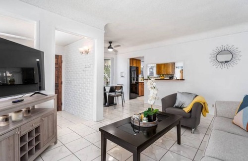 El Camino Village Casa | Charming 3bed/2bath home-Near El Camino/LAX/Beach