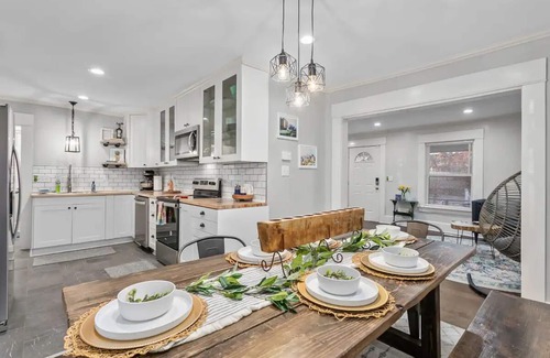 South Kansas City Casa | Charming 3Bed/2Bath House in the Heart of Kansas City!