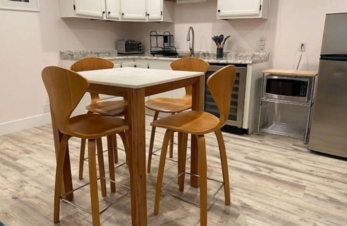 Mission District Condominio | Charming 3BR 1BA Apt in Mission