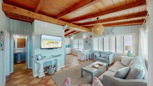Gulf Shores Casa | Charming 3BR/2BA Boho Beach Cottage in Gulf Shores