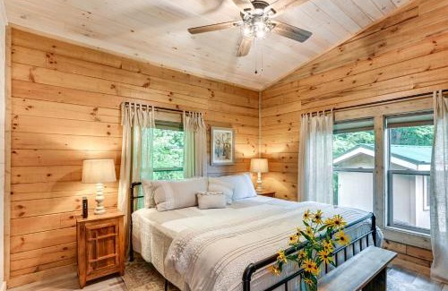 Cullowhee Casa | Charming 3BR Cabin with Hot Tub and Fire Pit Near WCU