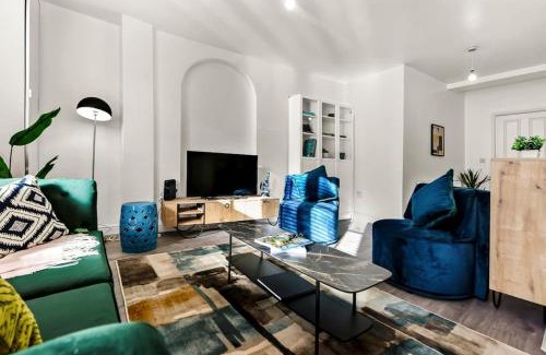 Canonbury Apartamento | Charming 3BR Flat with Ensuite Master and Balcony