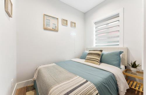 Fraserview Casa | Charming 3BR Home in a Lovely Vancouver Neighborhood