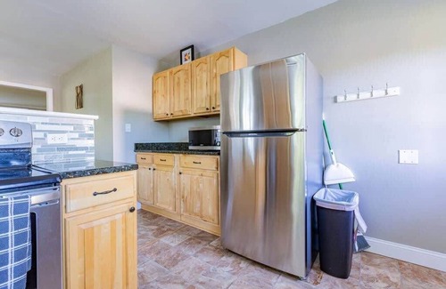 Rossville Casa | Charming 3BR Home in Rossville, GA Family Retreat