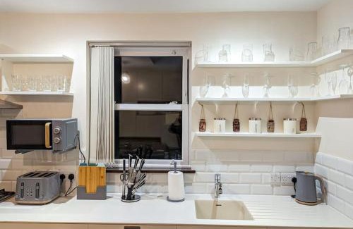 Seven Sisters Apartamento | Charming 3BR in Trendy Tottenham Neighborhood
